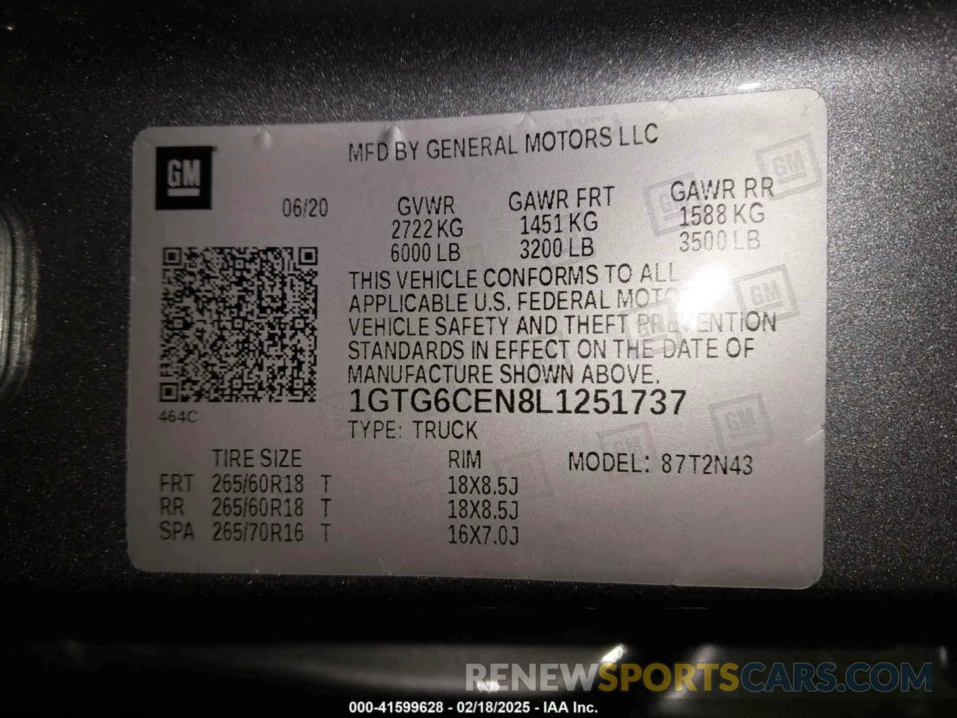 9 Photograph of a damaged car 1GTG6CEN8L1251737 GMC CANYON 2020