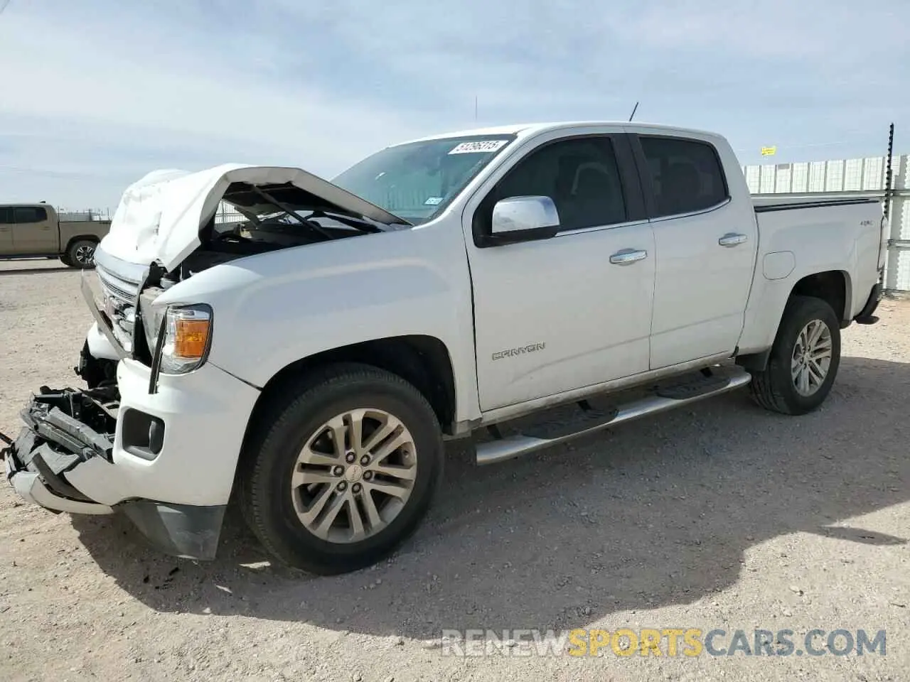 1 Photograph of a damaged car 1GTG6DEN3L1229537 GMC CANYON 2020