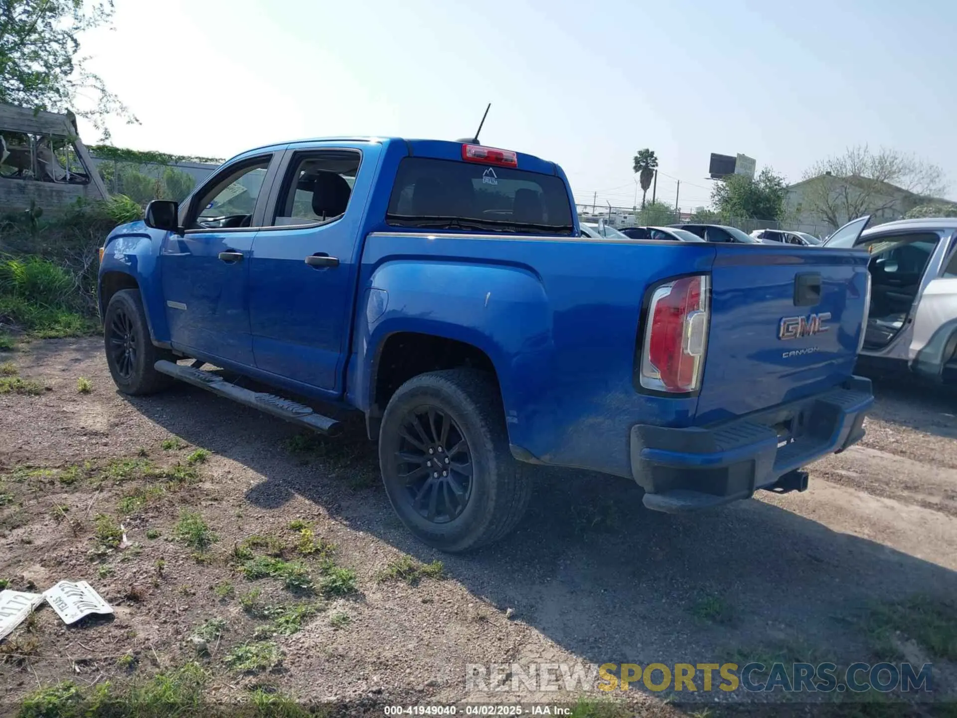 3 Photograph of a damaged car 1GTG5BEA9M1138925 GMC CANYON 2021