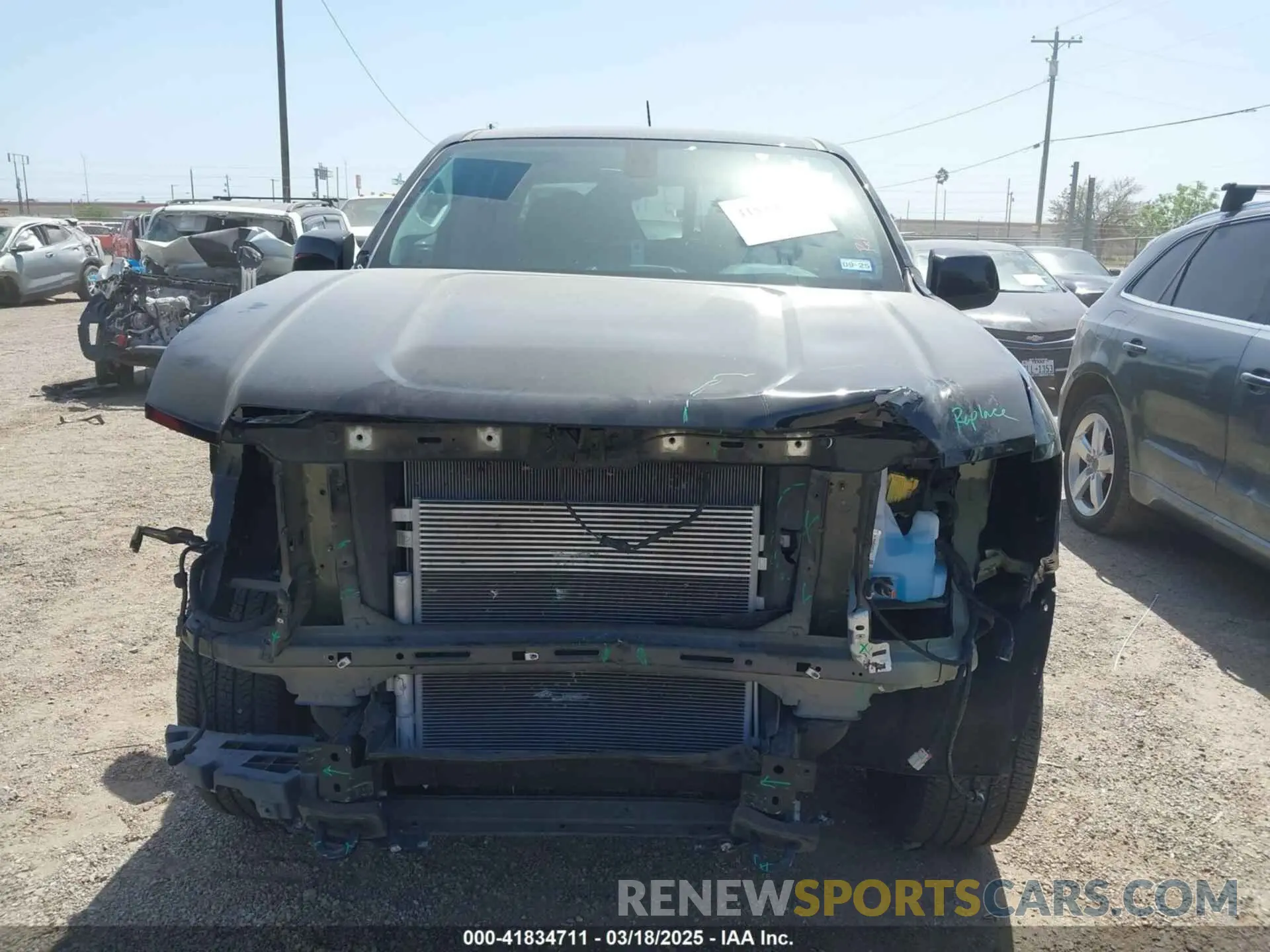 13 Photograph of a damaged car 1GTG5CEN0M1283456 GMC CANYON 2021
