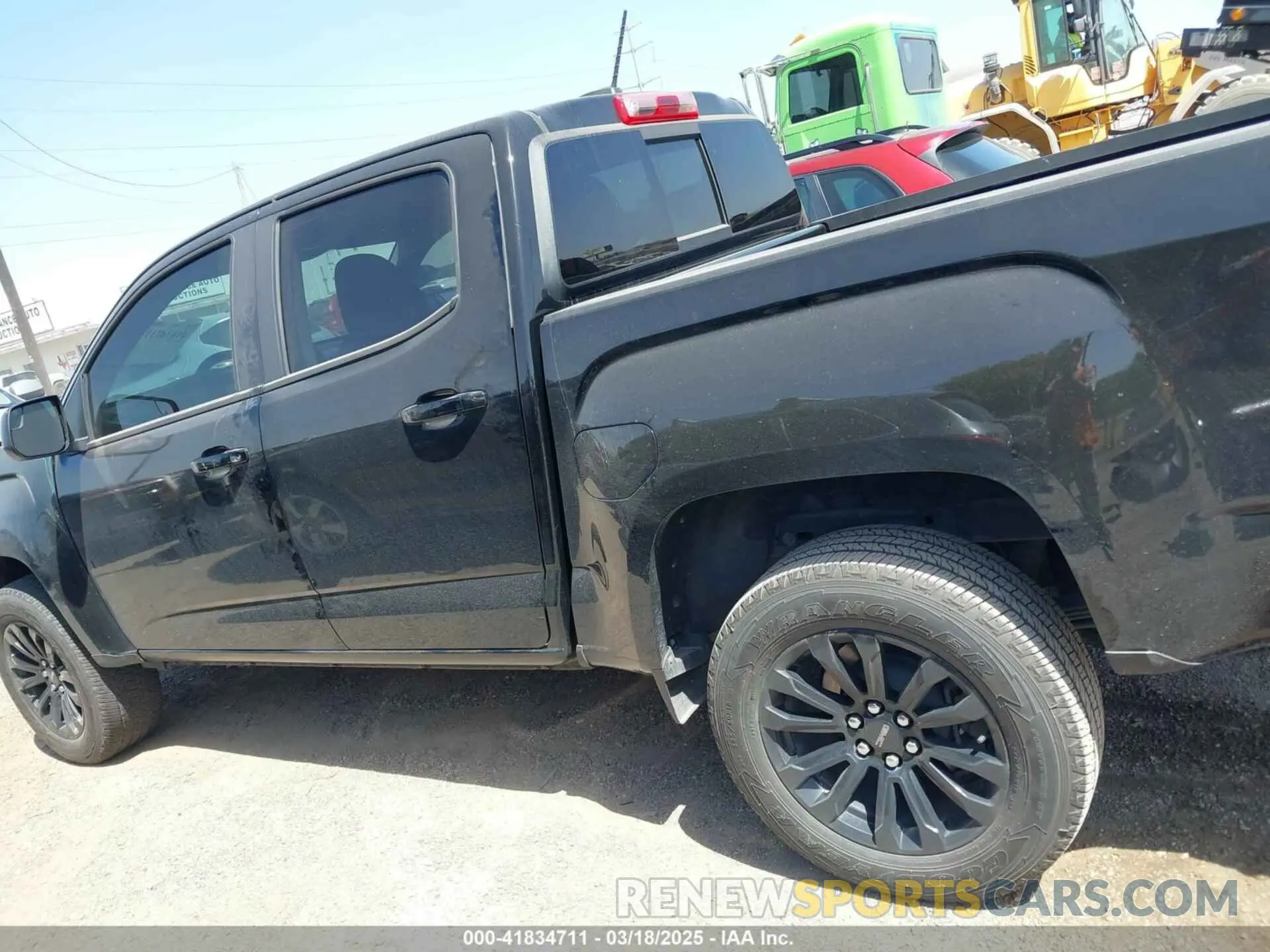 15 Photograph of a damaged car 1GTG5CEN0M1283456 GMC CANYON 2021