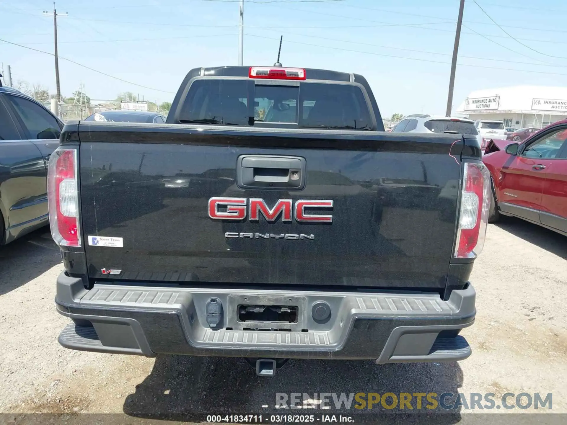 17 Photograph of a damaged car 1GTG5CEN0M1283456 GMC CANYON 2021