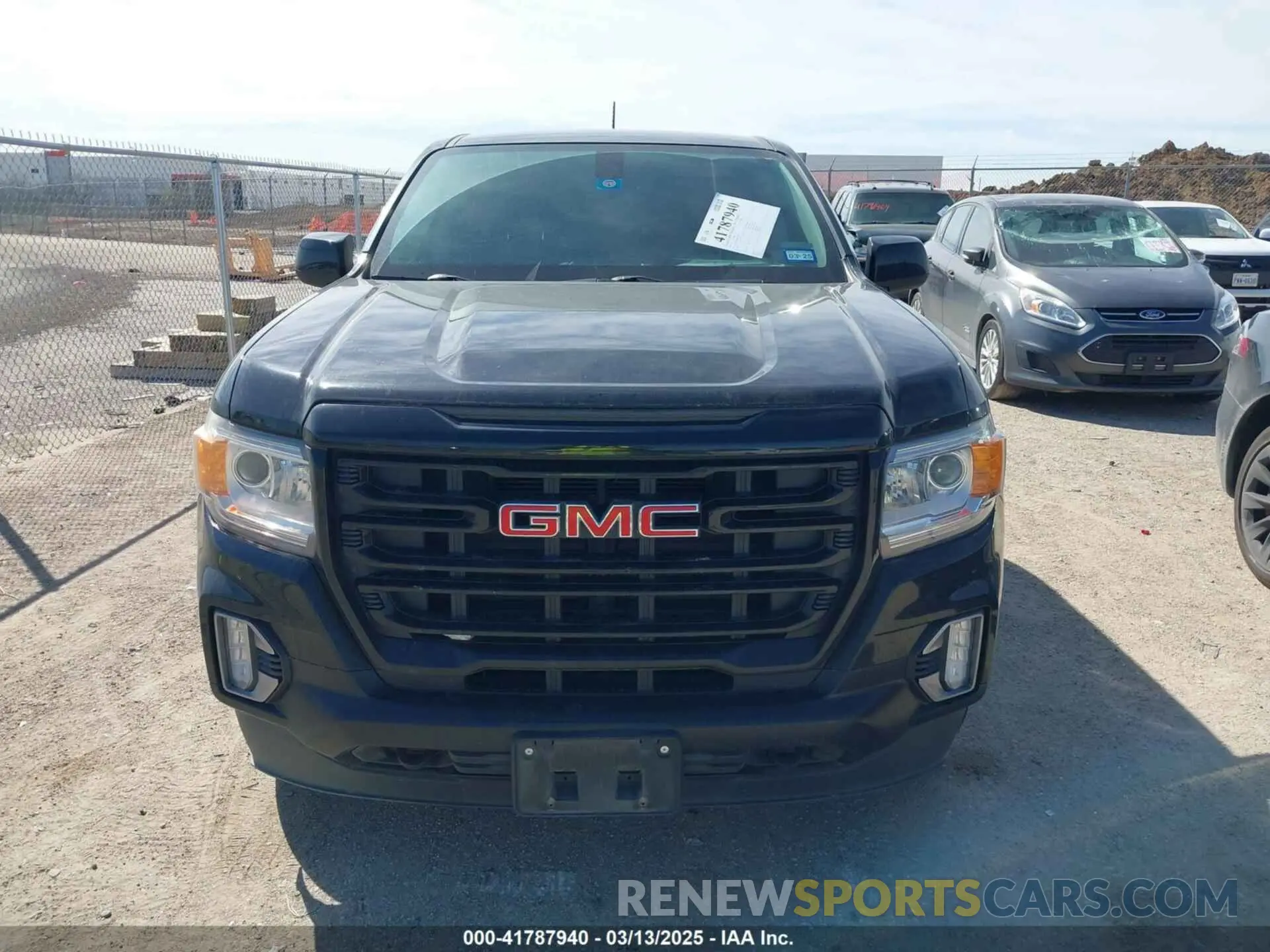 12 Photograph of a damaged car 1GTG5CEN8M1210433 GMC CANYON 2021