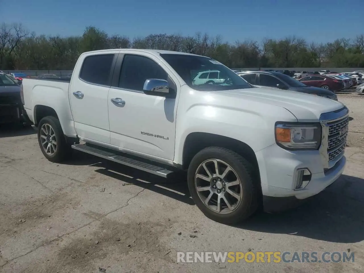 4 Photograph of a damaged car 1GTG5EEN1M1173320 GMC CANYON 2021