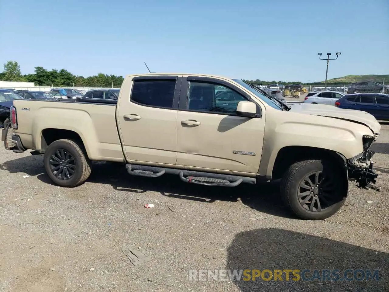 4 Photograph of a damaged car 1GTG6CEN8M1126576 GMC CANYON 2021