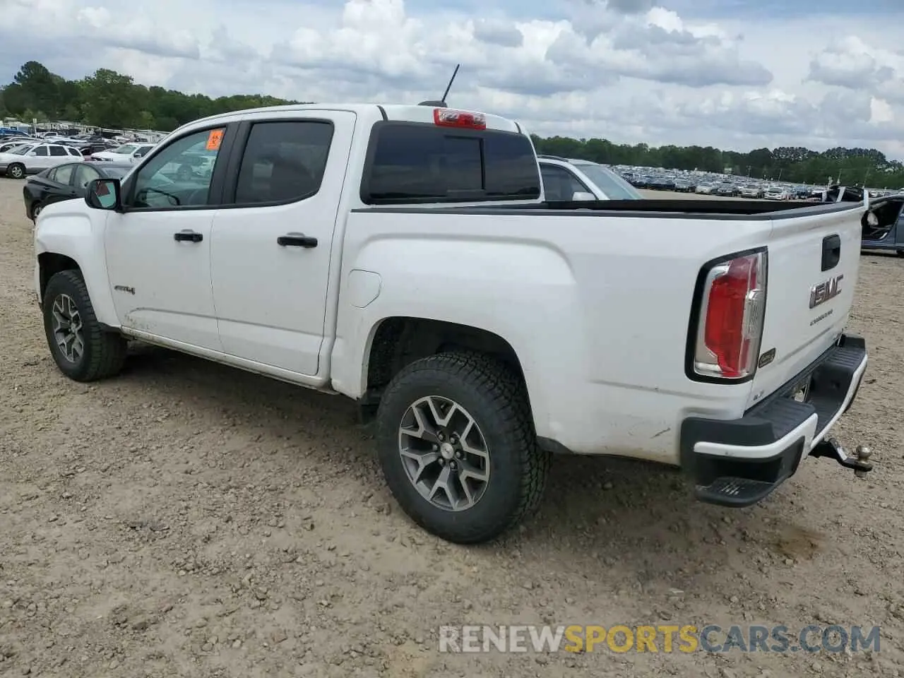 2 Photograph of a damaged car 1GTG6FEN2M1173135 GMC CANYON 2021