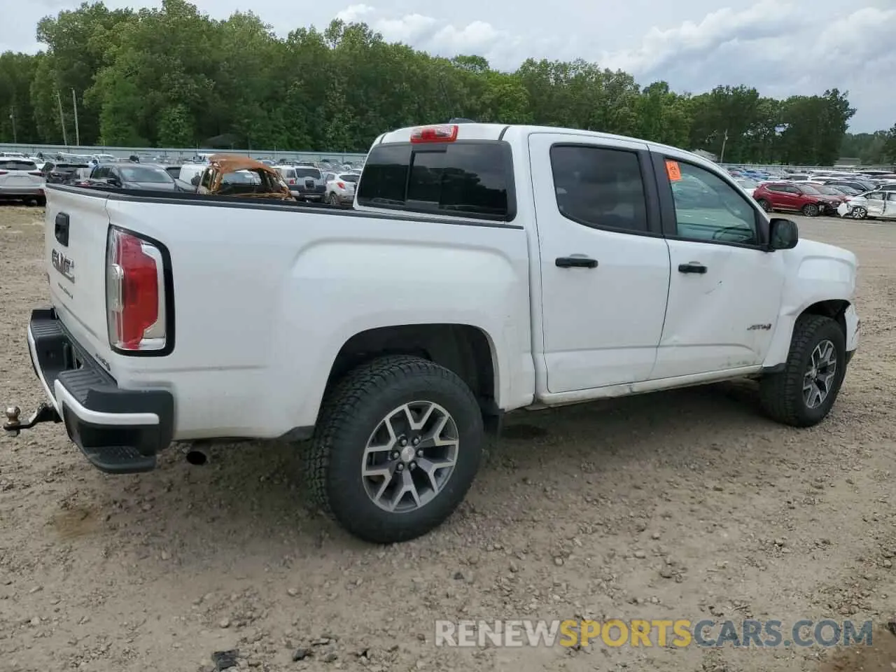 3 Photograph of a damaged car 1GTG6FEN2M1173135 GMC CANYON 2021