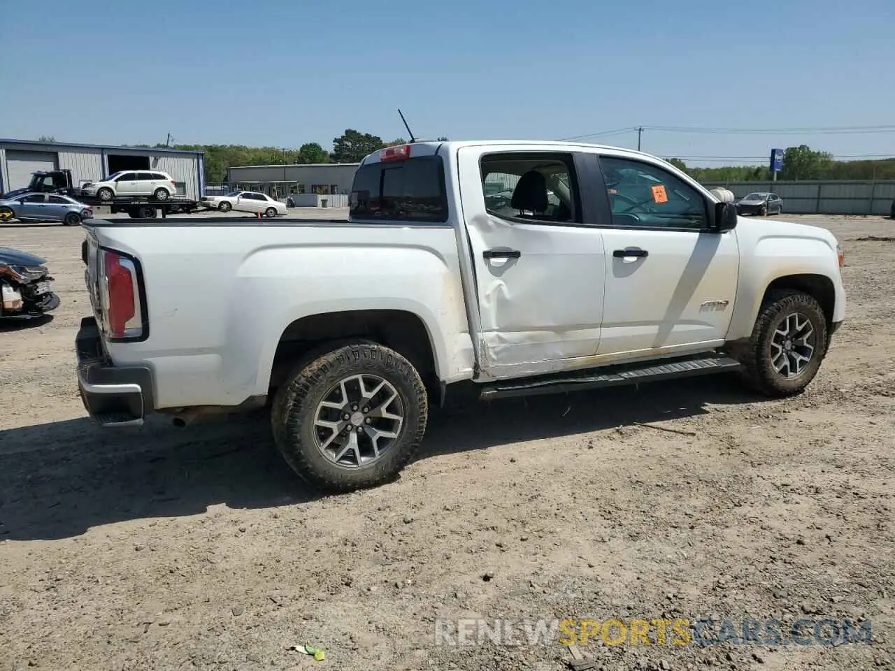 3 Фотография поврежденного автомобиля 1GTG6FEN5M1118081 GMC CANYON 2021