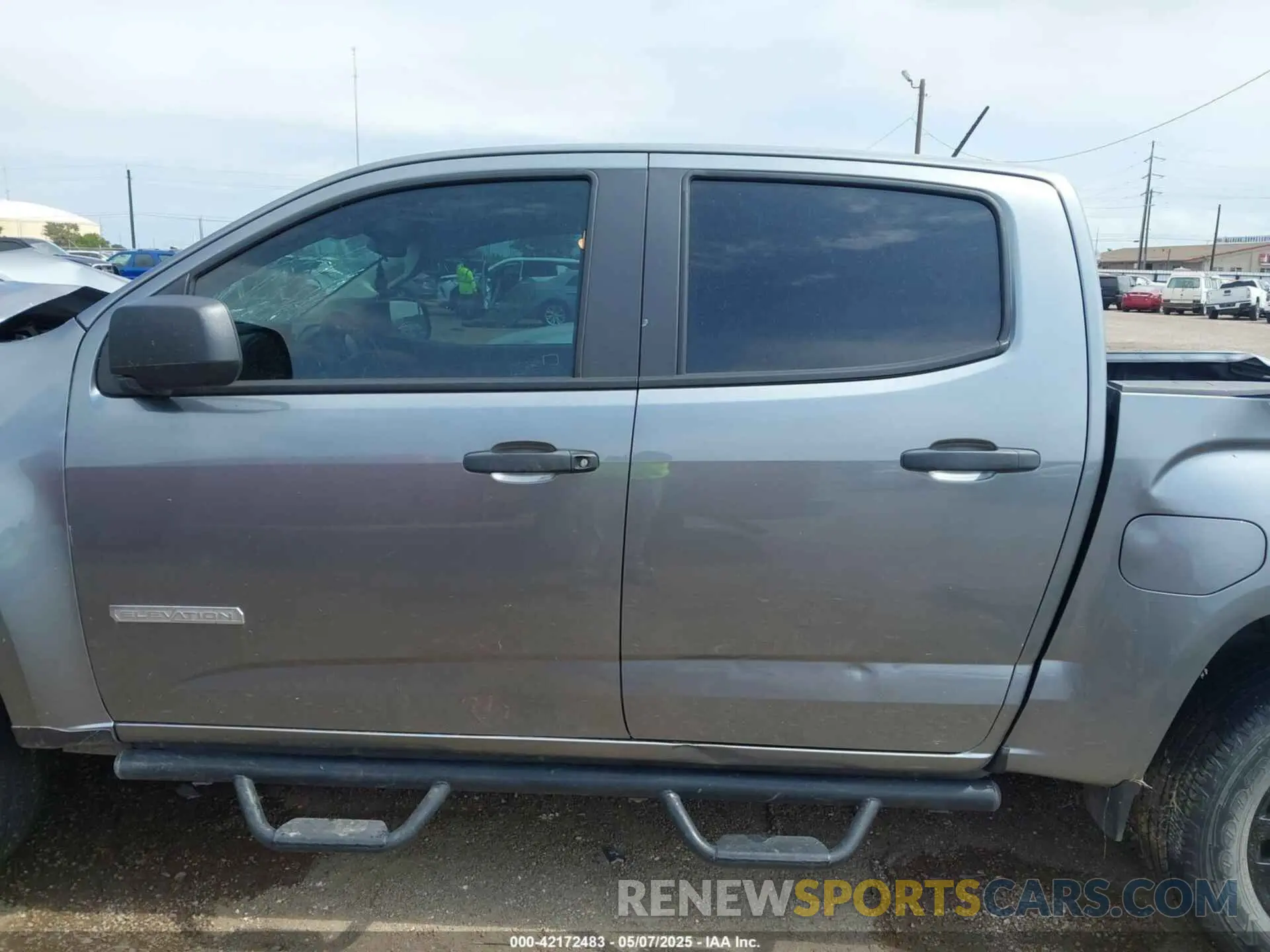 14 Photograph of a damaged car 1GTG5BEN0N1229201 GMC CANYON 2022