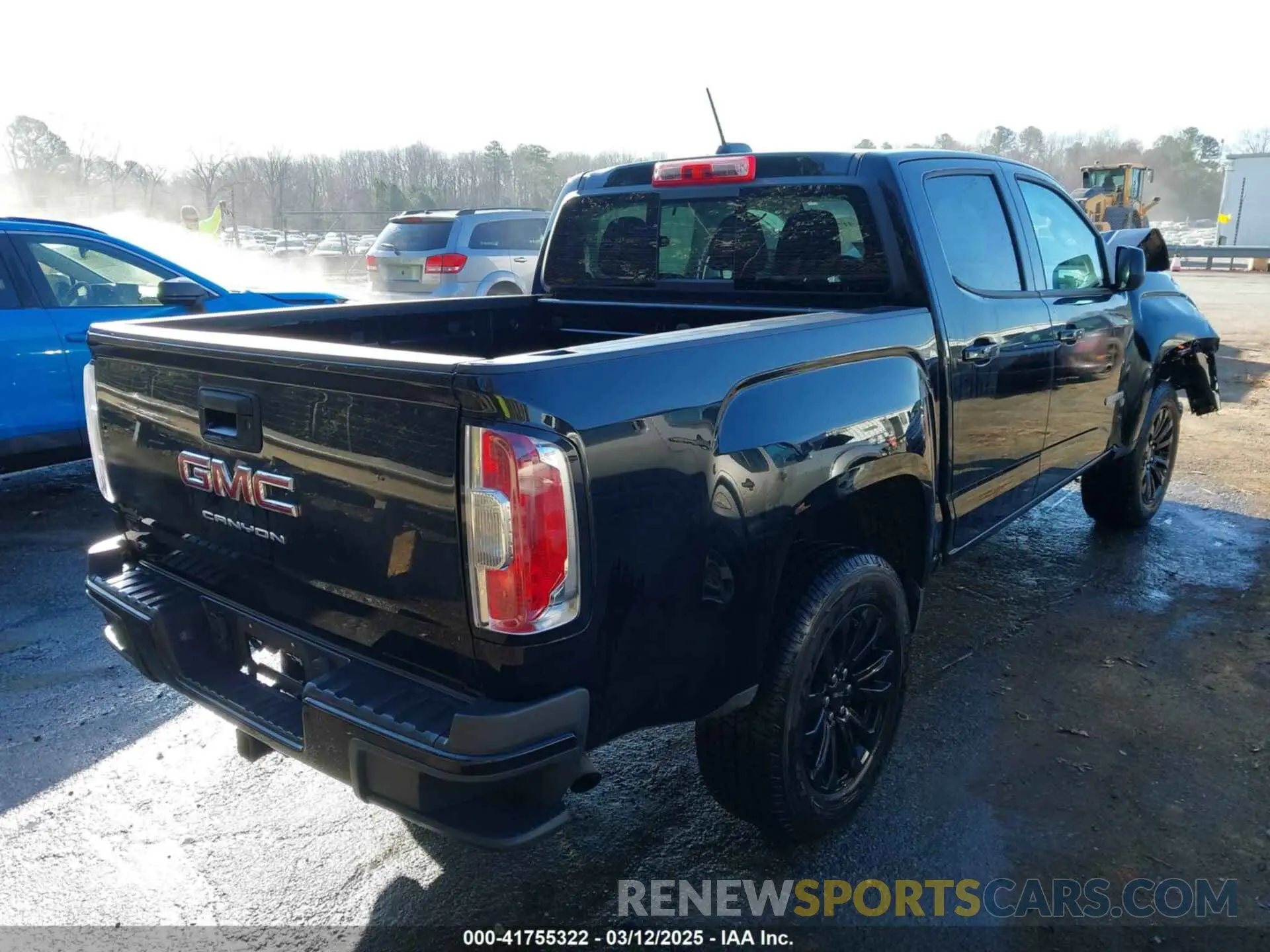 4 Photograph of a damaged car 1GTG5CEN1N1296346 GMC CANYON 2022