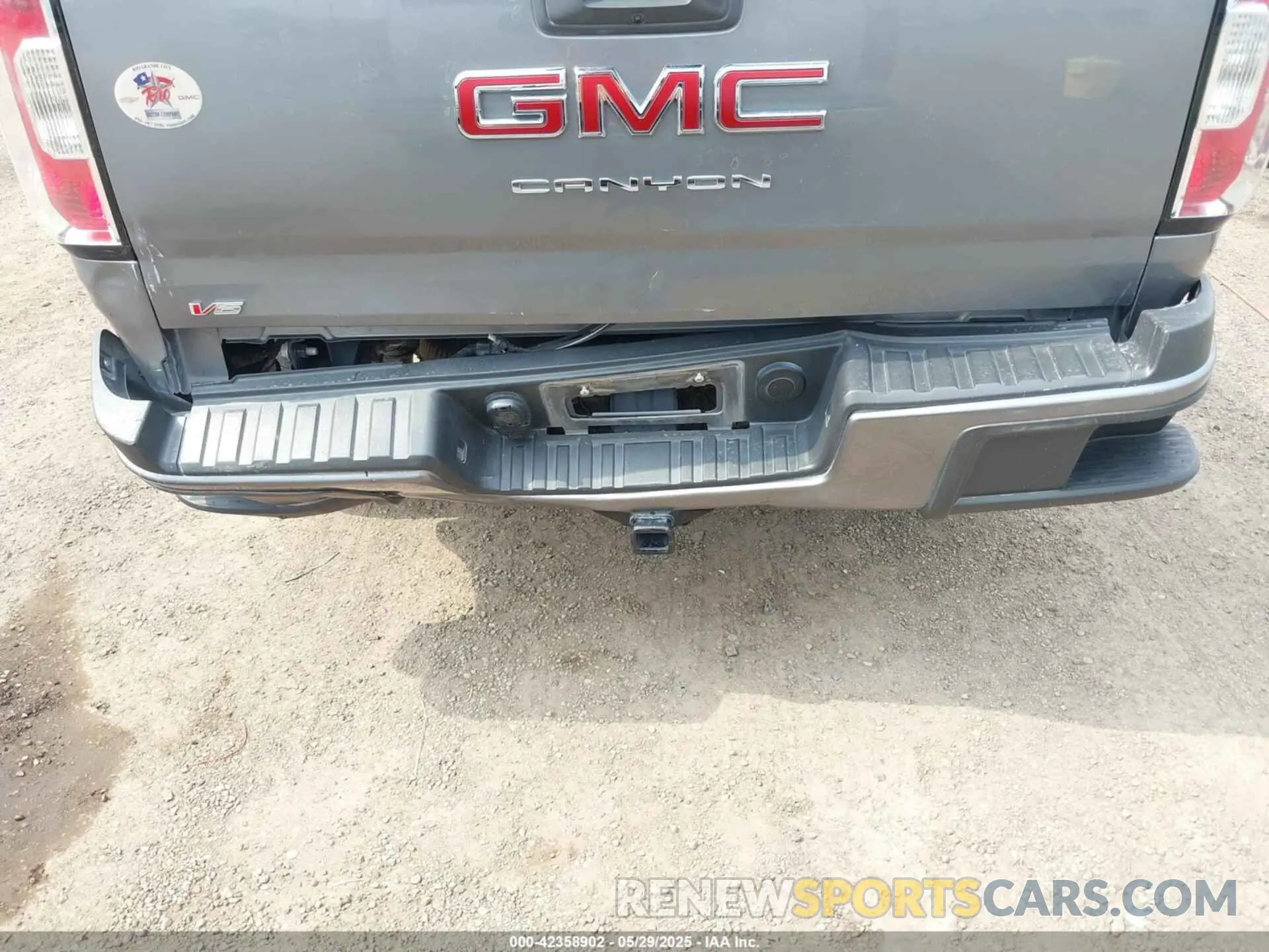 6 Фотография поврежденного автомобиля 1GTG5CEN5N1110758 GMC CANYON 2022