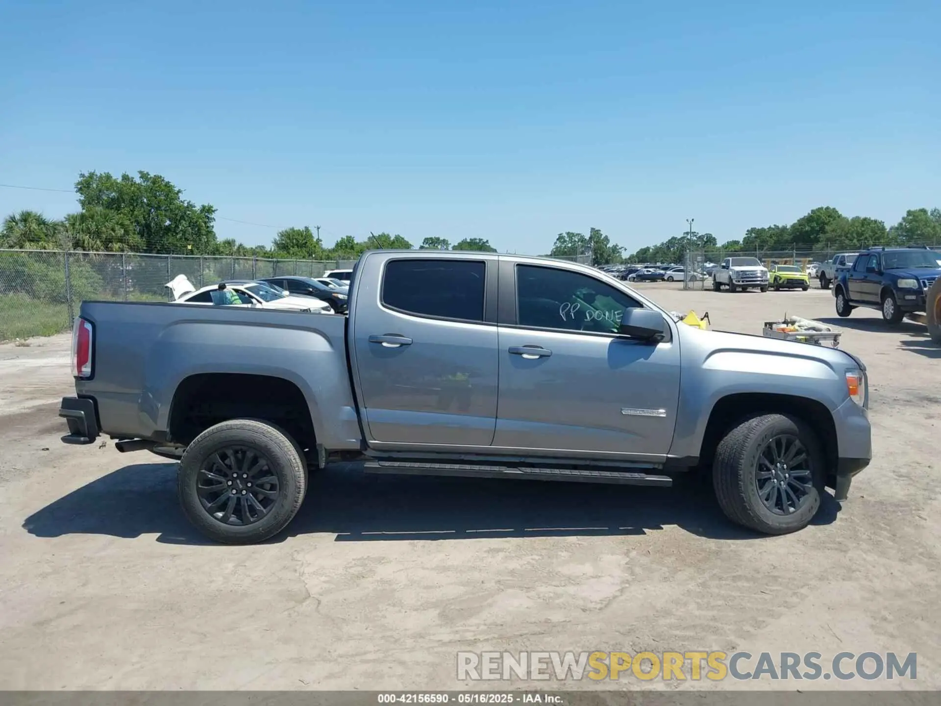 13 Photograph of a damaged car 1GTG5CEN6N1107190 GMC CANYON 2022