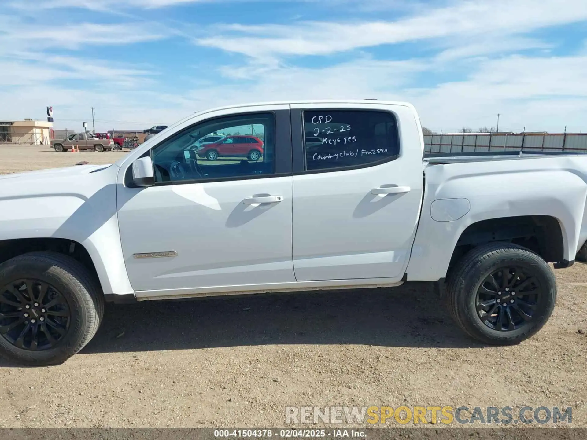 14 Photograph of a damaged car 1GTG5CENXN1314469 GMC CANYON 2022