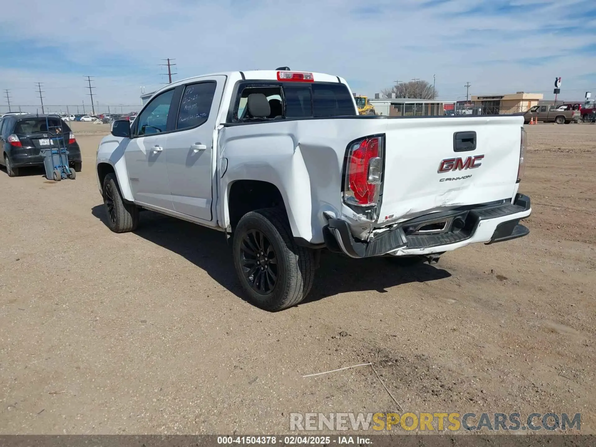 3 Photograph of a damaged car 1GTG5CENXN1314469 GMC CANYON 2022