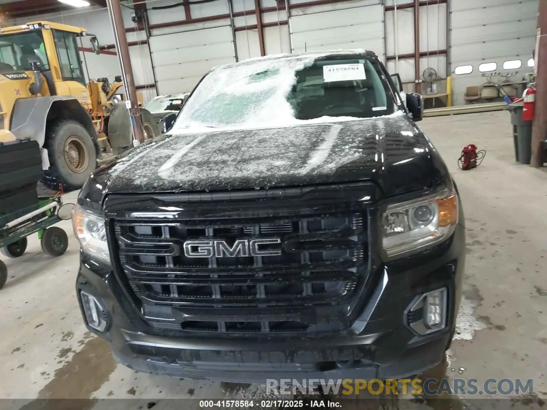12 Photograph of a damaged car 1GTG6CEN6N1249763 GMC CANYON 2022