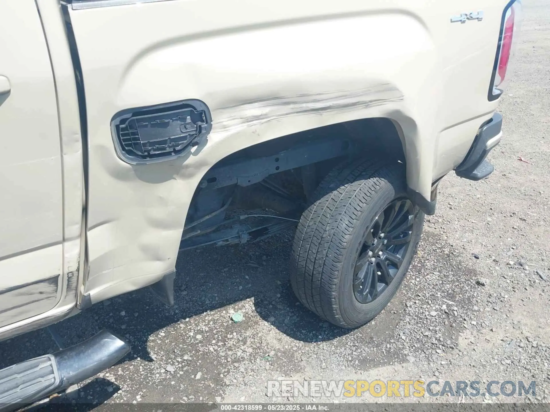 18 Фотография поврежденного автомобиля 1GTG6CEN7N1255314 GMC CANYON 2022