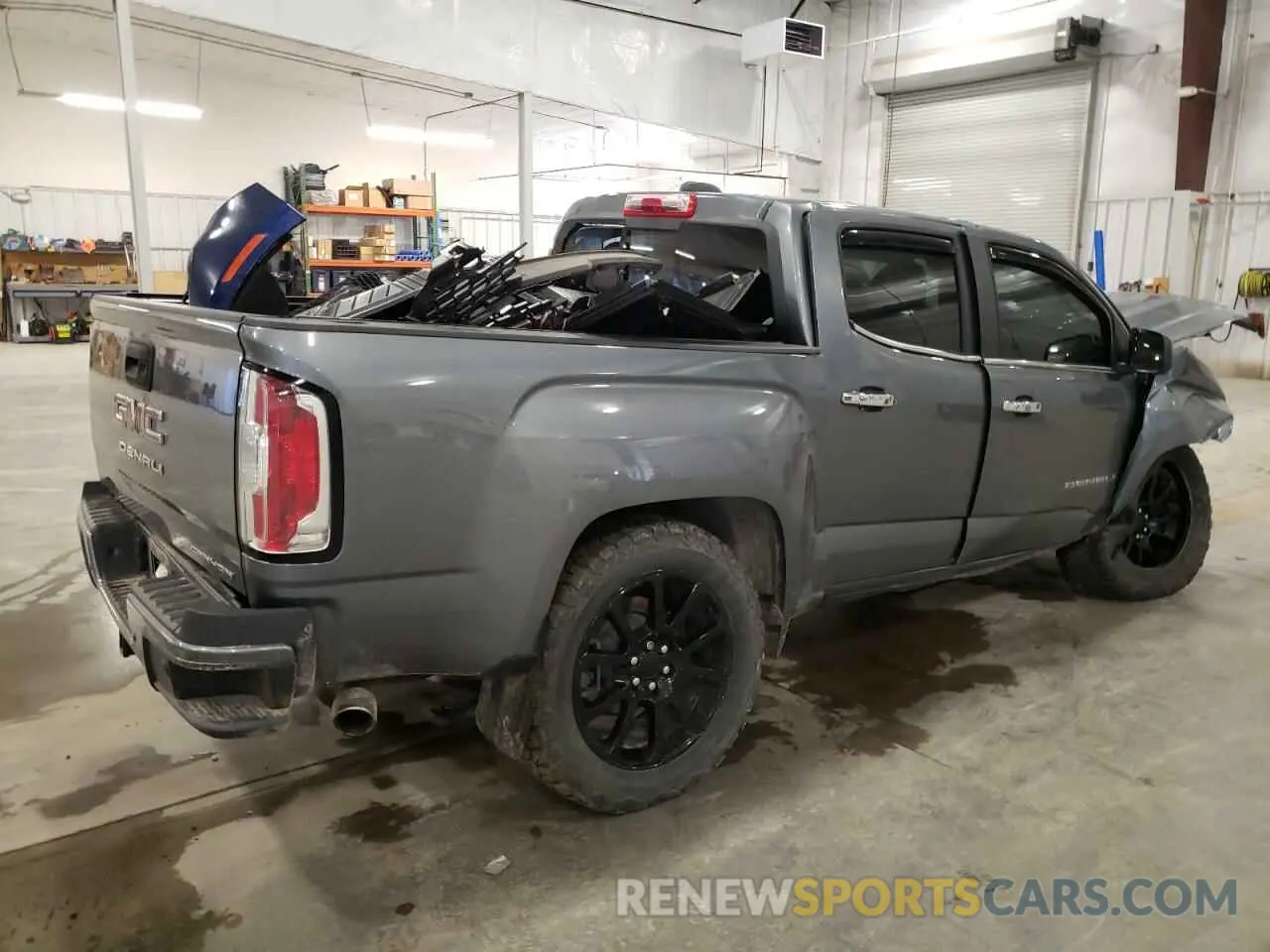 3 Photograph of a damaged car 1GTG6EEN2N1166102 GMC CANYON 2022