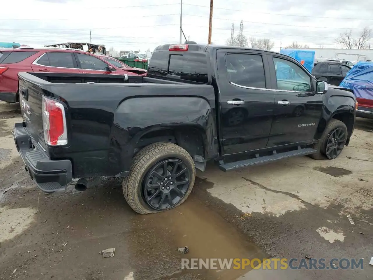 3 Photograph of a damaged car 1GTG6EEN6N1152834 GMC CANYON 2022