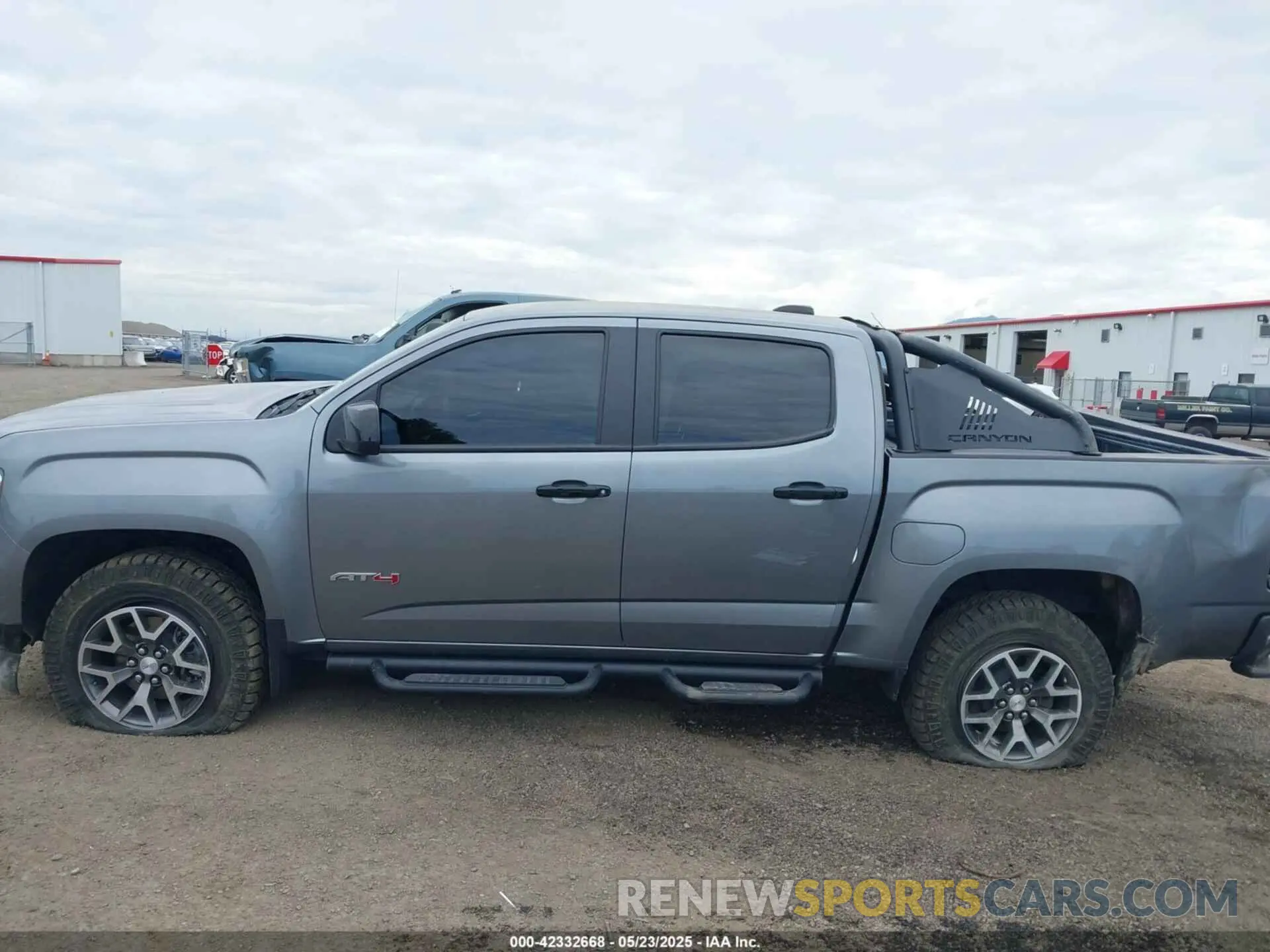 14 Фотография поврежденного автомобиля 1GTG6FEN2N1124793 GMC CANYON 2022