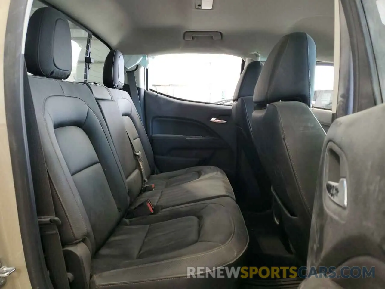 10 Фотография поврежденного автомобиля 1GTG6FENXN1283495 GMC CANYON 2022