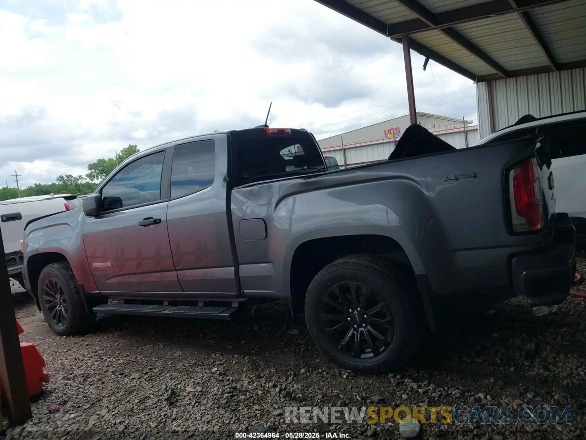 14 Photograph of a damaged car 1GTH6BEN6N1203770 GMC CANYON 2022