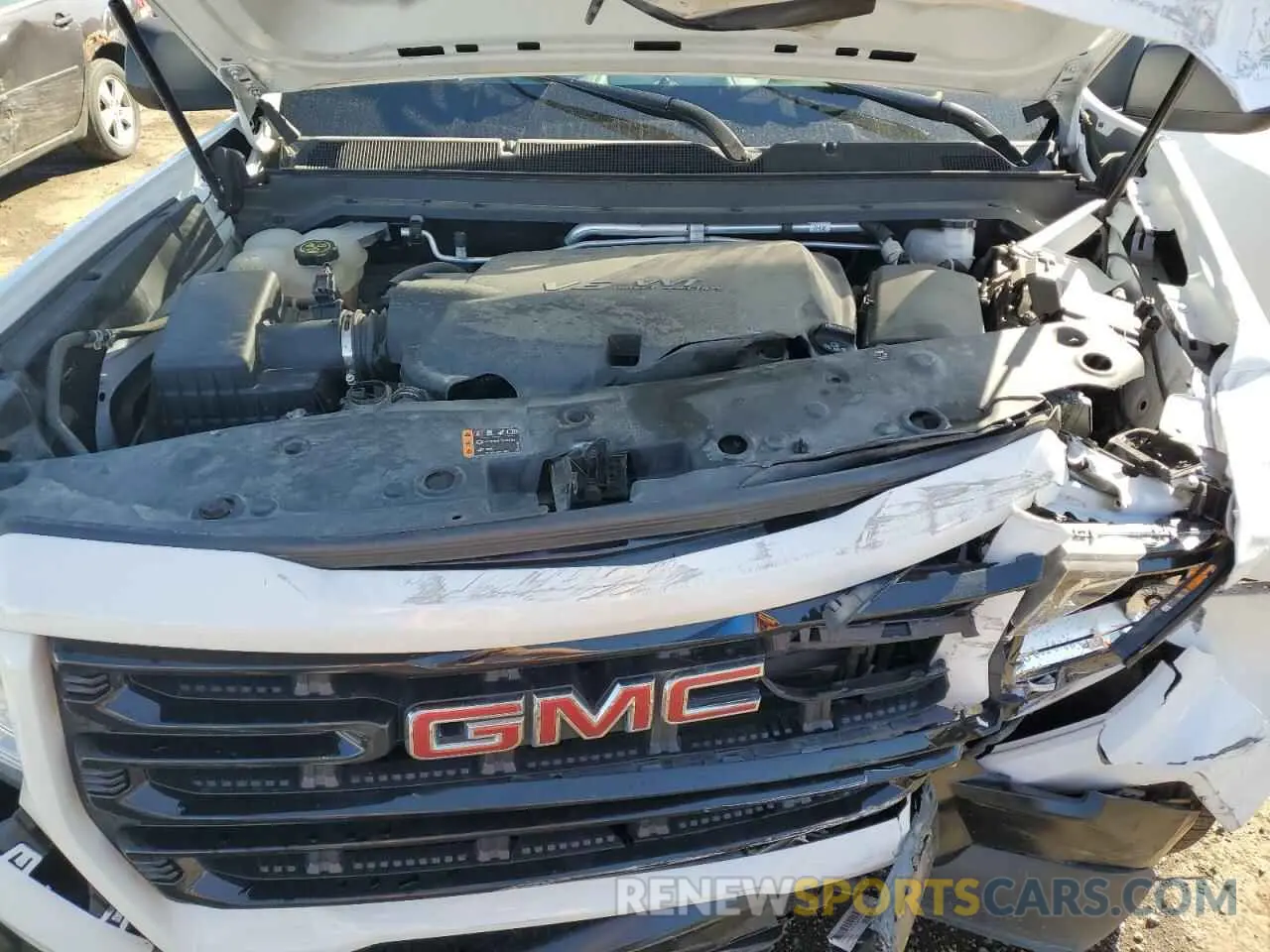 11 Photograph of a damaged car 1GTH6BENXN1295708 GMC CANYON 2022