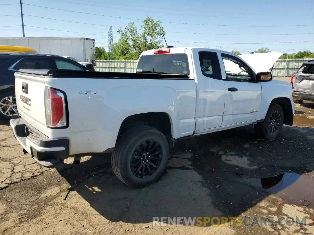 3 Photograph of a damaged car 1GTH6BENXN1295708 GMC CANYON 2022
