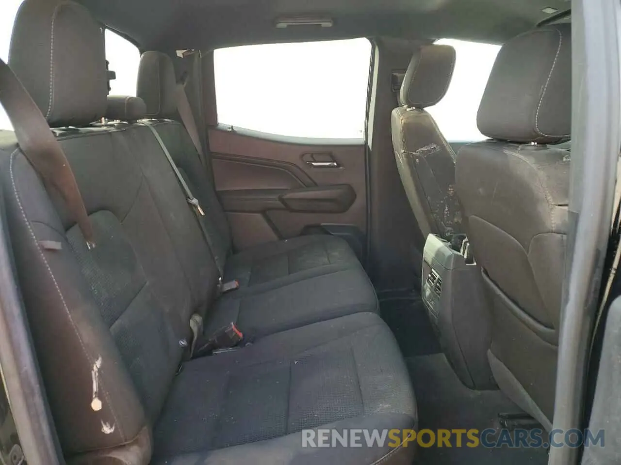 11 Фотография поврежденного автомобиля 1GTP6BEK4P1194765 GMC CANYON 2023