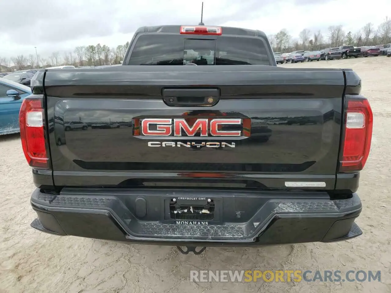 6 Фотография поврежденного автомобиля 1GTP6BEK4P1194765 GMC CANYON 2023