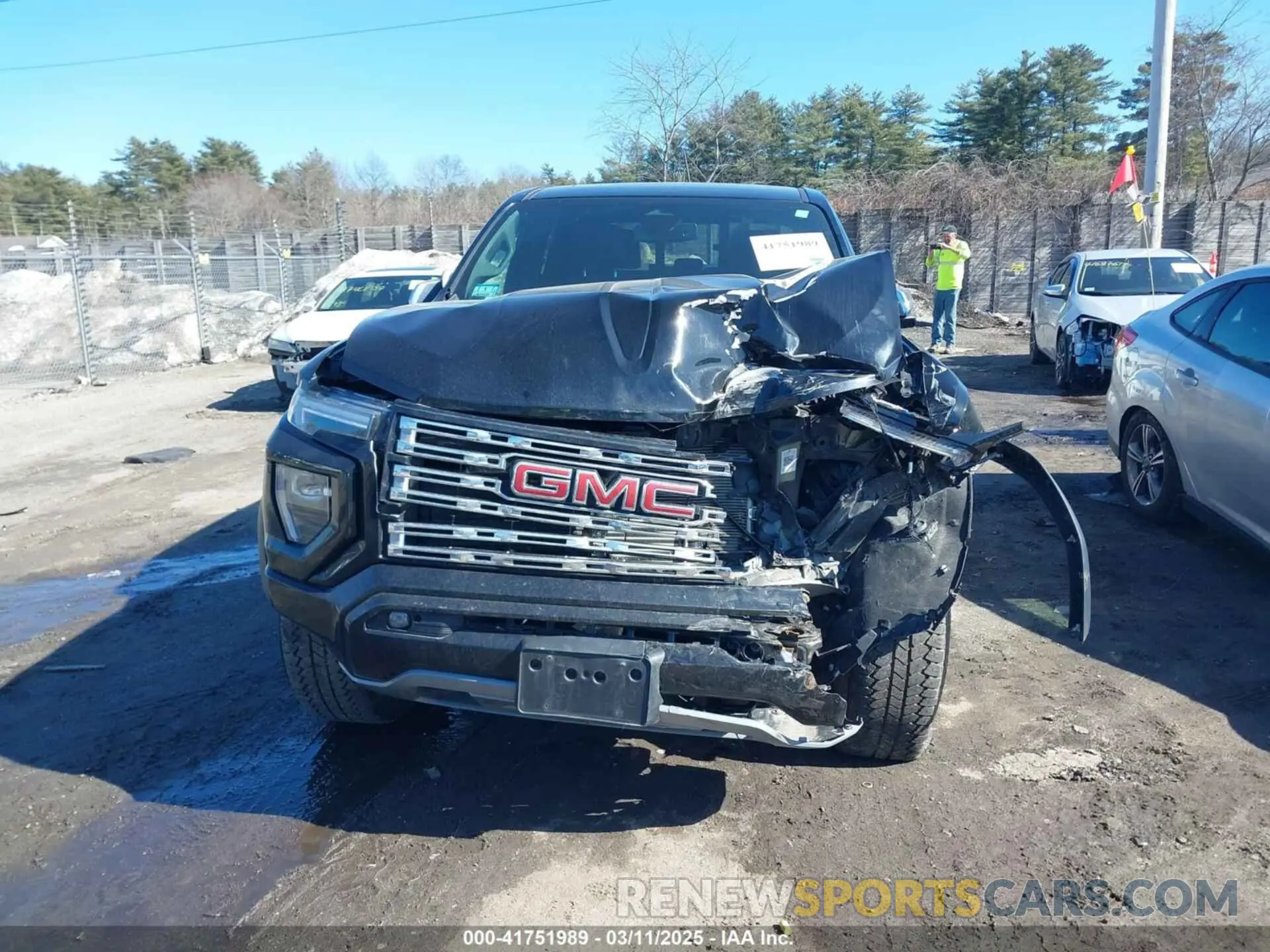 12 Фотография поврежденного автомобиля 1GTP6FEK8P1263495 GMC CANYON 2023