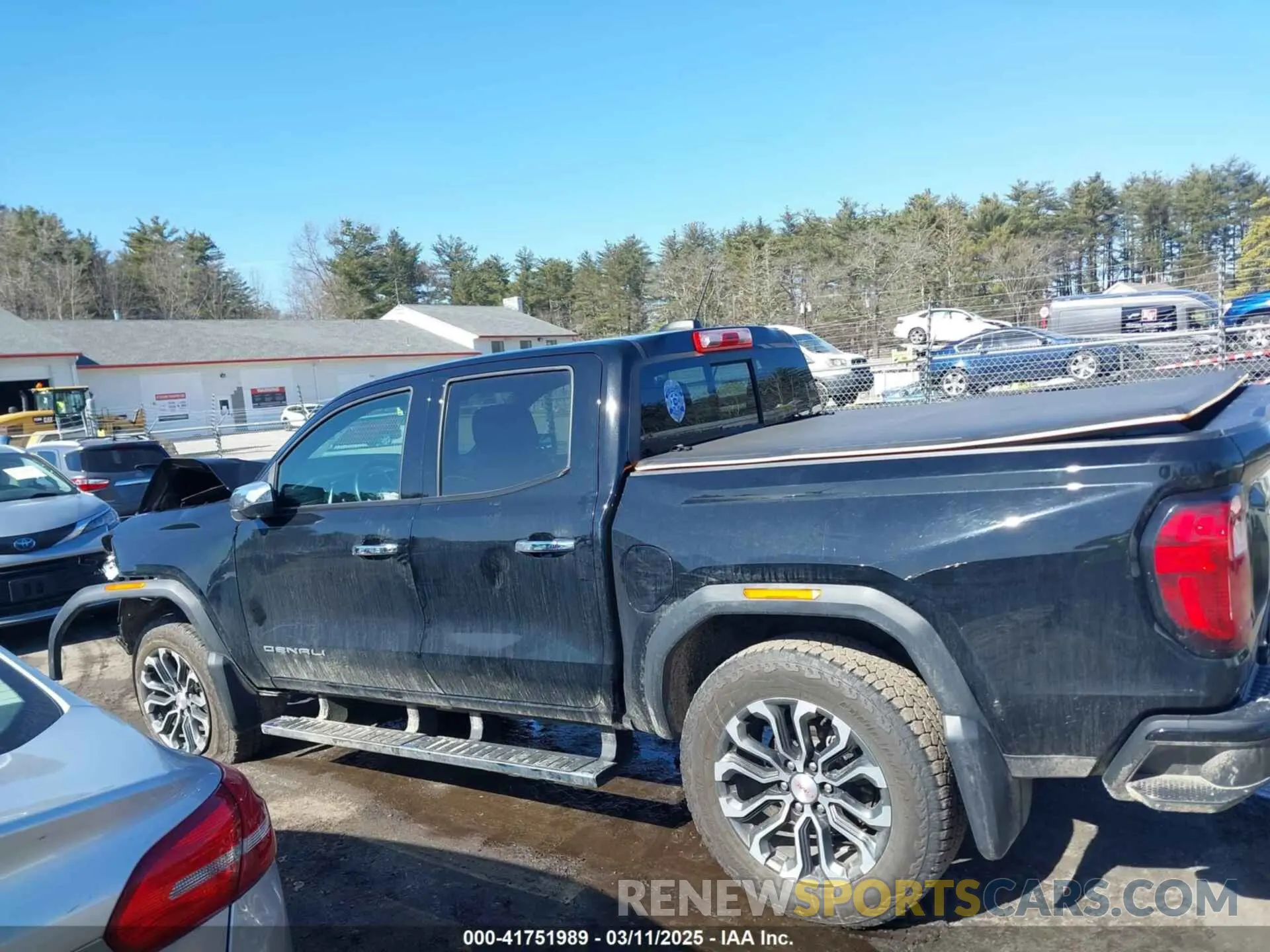14 Фотография поврежденного автомобиля 1GTP6FEK8P1263495 GMC CANYON 2023