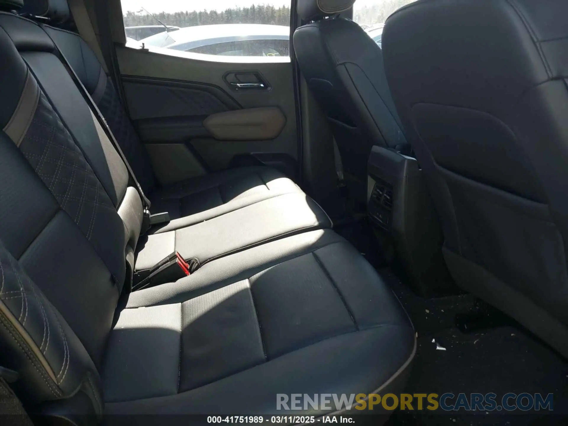 8 Фотография поврежденного автомобиля 1GTP6FEK8P1263495 GMC CANYON 2023