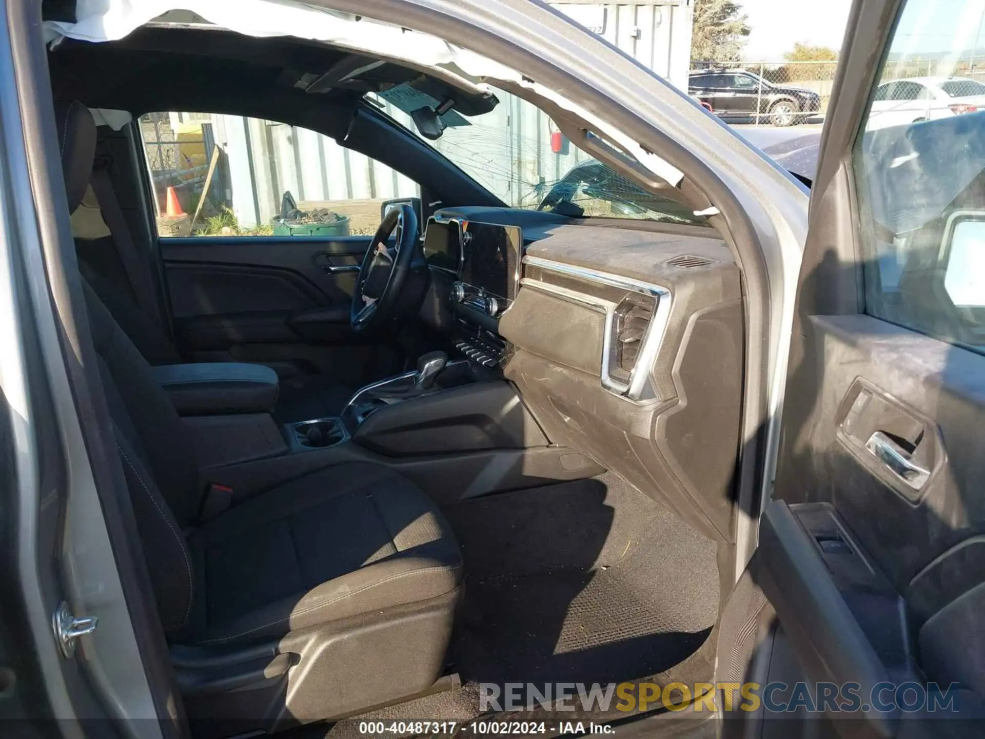 5 Фотография поврежденного автомобиля 1GTP5BEK0R1129742 GMC CANYON 2024