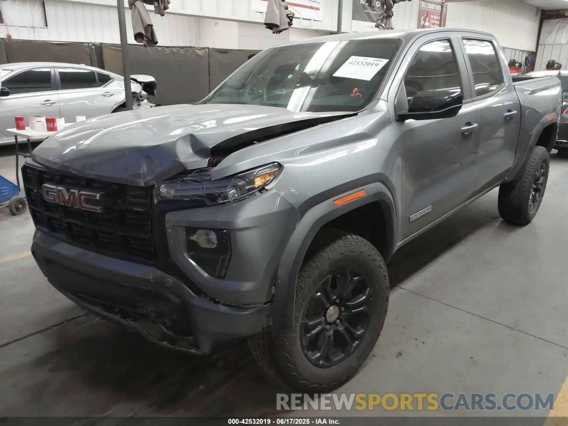 2 Photograph of a damaged car 1GTP5BEK1R1211253 GMC CANYON 2024