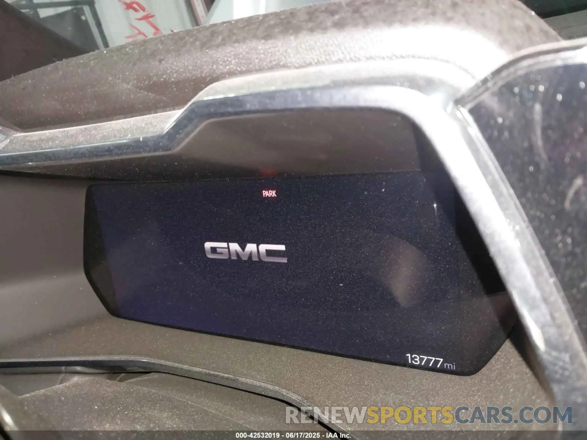 7 Photograph of a damaged car 1GTP5BEK1R1211253 GMC CANYON 2024