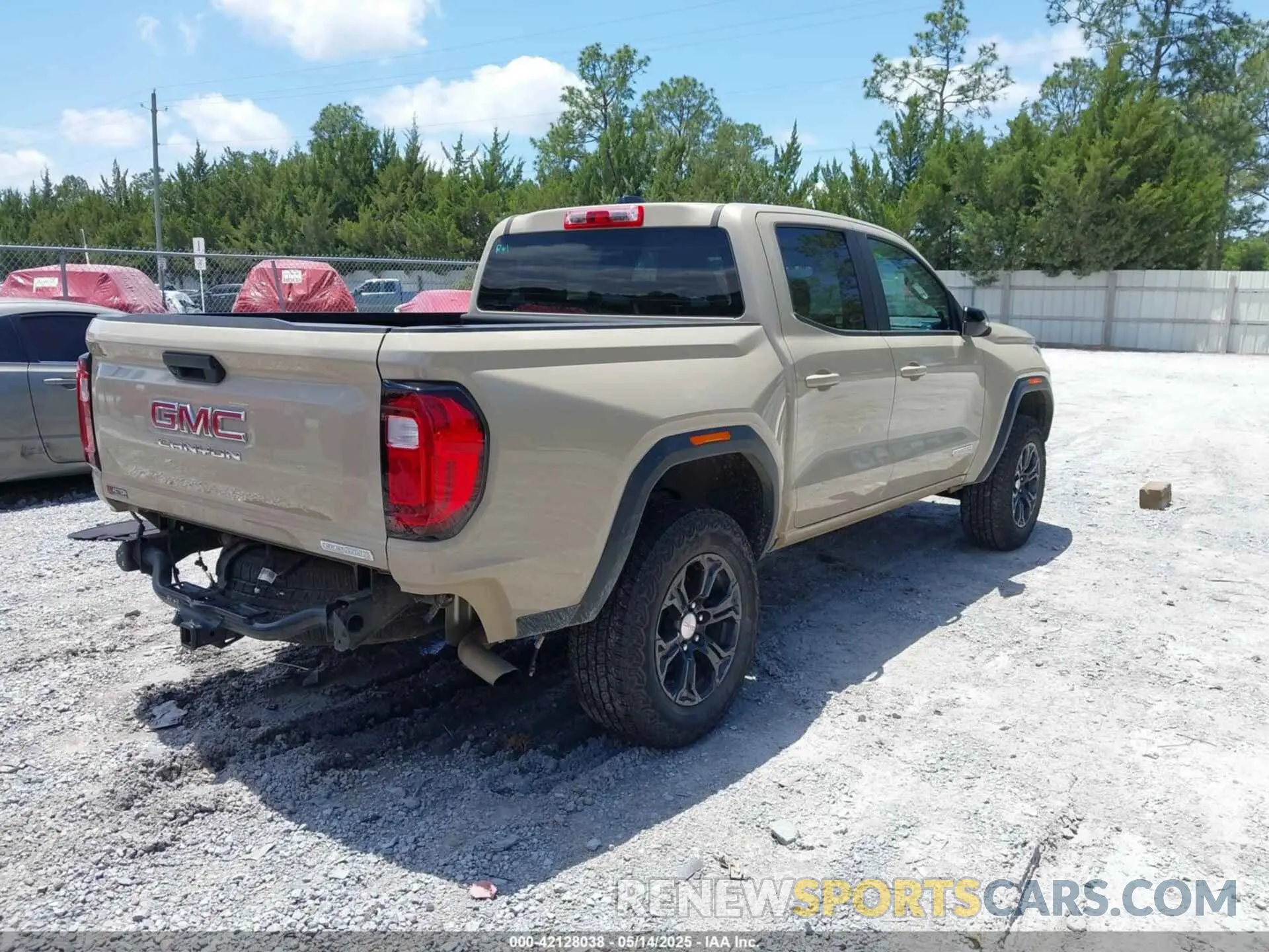 4 Фотография поврежденного автомобиля 1GTP5BEK8R1200458 GMC CANYON 2024