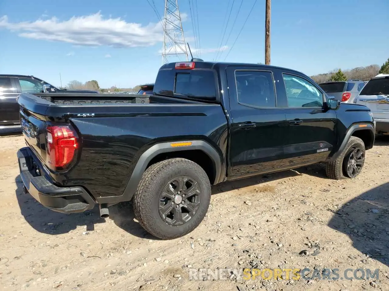 3 Фотография поврежденного автомобиля 1GTP6BEK8R1233747 GMC CANYON 2024