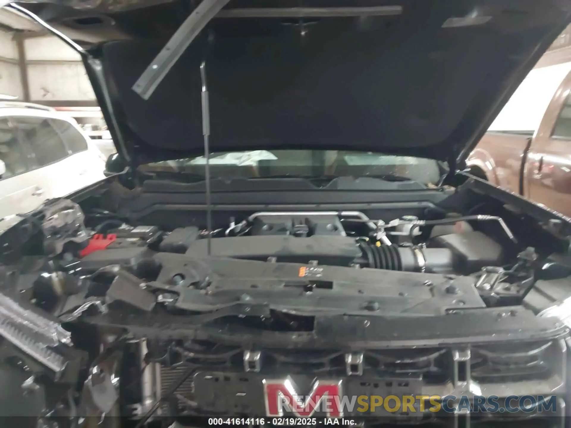 10 Фотография поврежденного автомобиля 1GTP6DEK1R1160278 GMC CANYON 2024