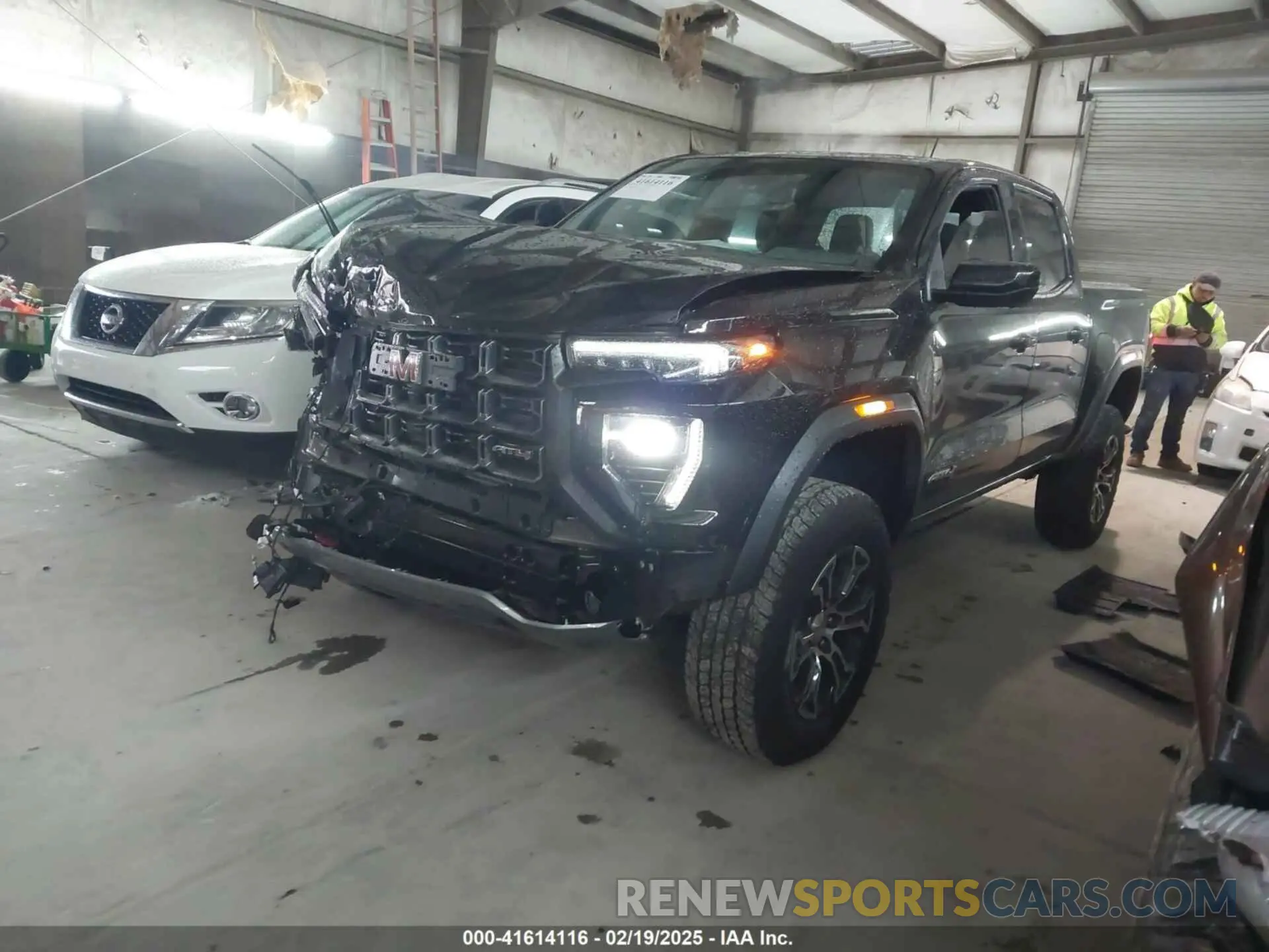 2 Фотография поврежденного автомобиля 1GTP6DEK1R1160278 GMC CANYON 2024