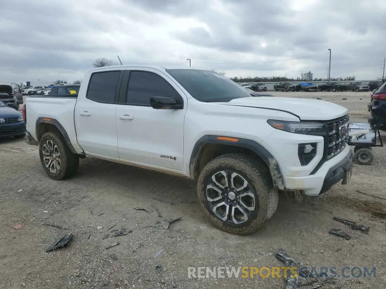 4 Фотография поврежденного автомобиля 1GTP6DEK2R1177610 GMC CANYON 2024
