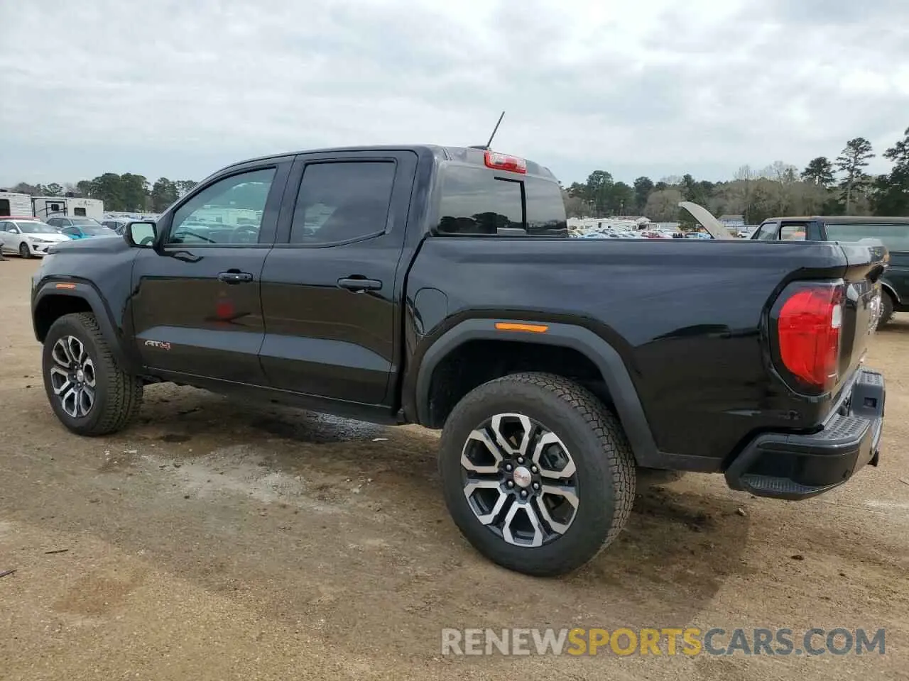 2 Фотография поврежденного автомобиля 1GTP6DEK9R1115363 GMC CANYON 2024