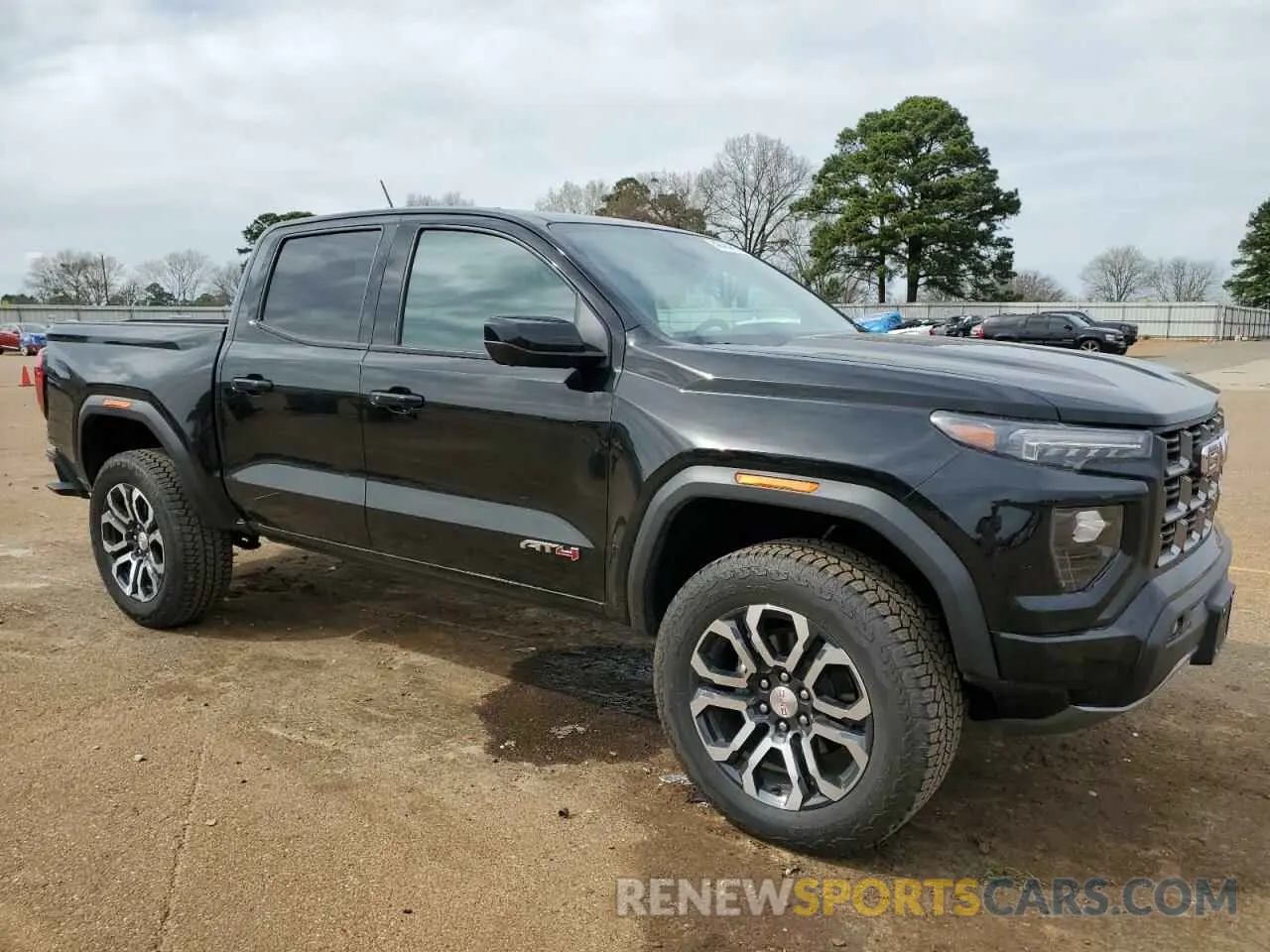 4 Фотография поврежденного автомобиля 1GTP6DEK9R1115363 GMC CANYON 2024