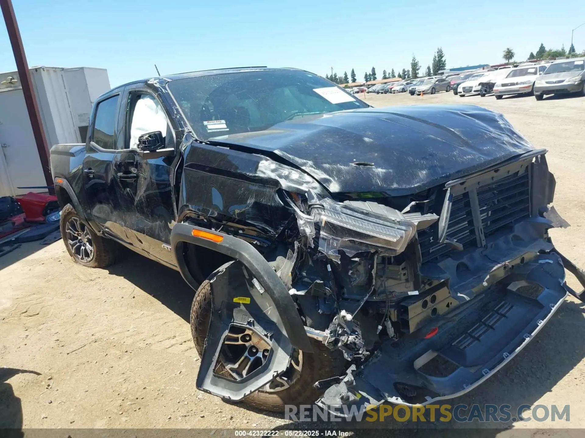 1 Фотография поврежденного автомобиля 1GTP6DEKXR1155905 GMC CANYON 2024