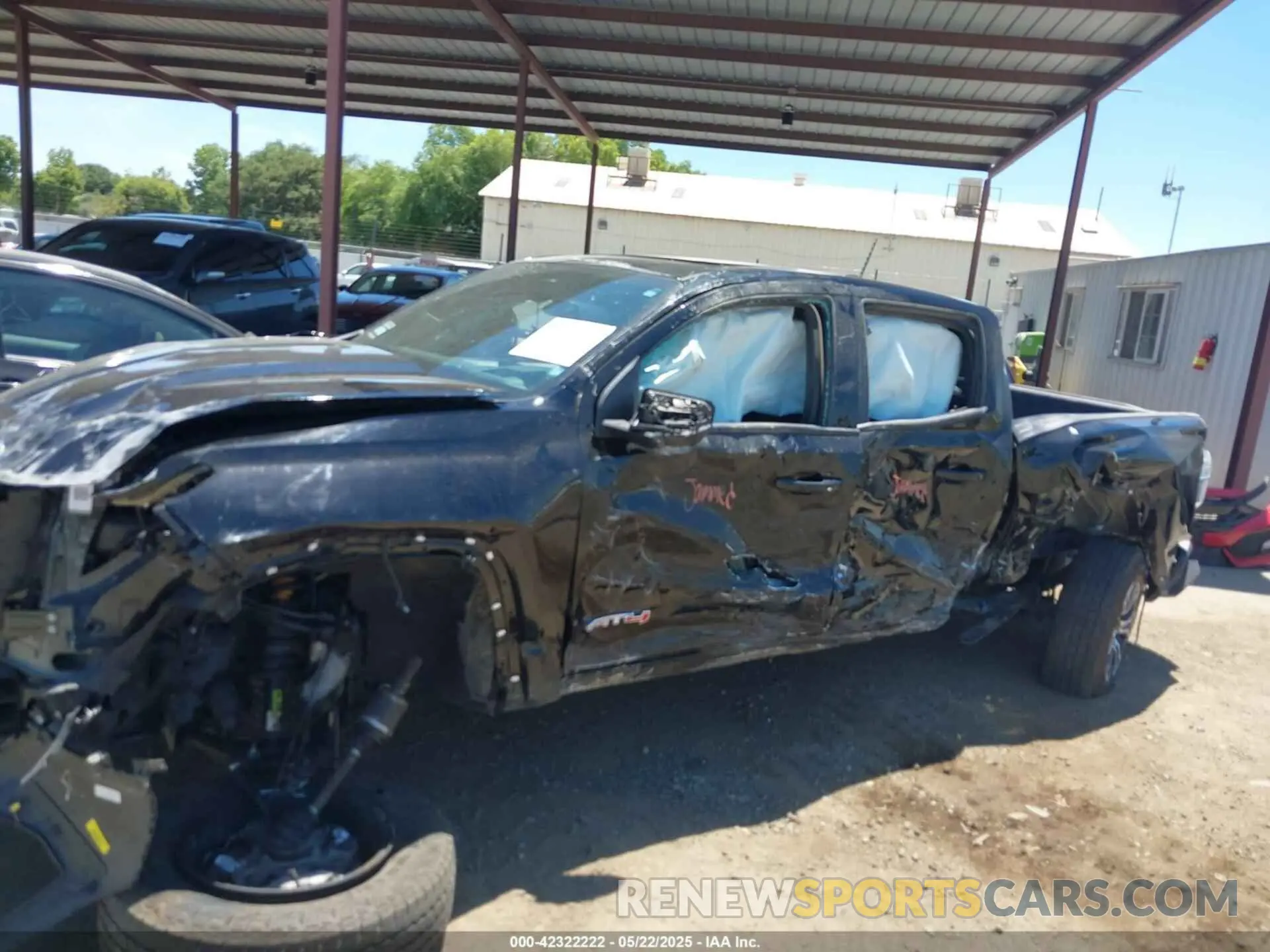 14 Фотография поврежденного автомобиля 1GTP6DEKXR1155905 GMC CANYON 2024