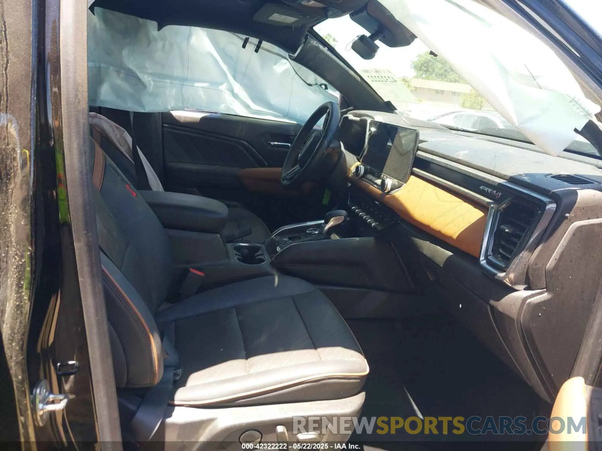 5 Фотография поврежденного автомобиля 1GTP6DEKXR1155905 GMC CANYON 2024
