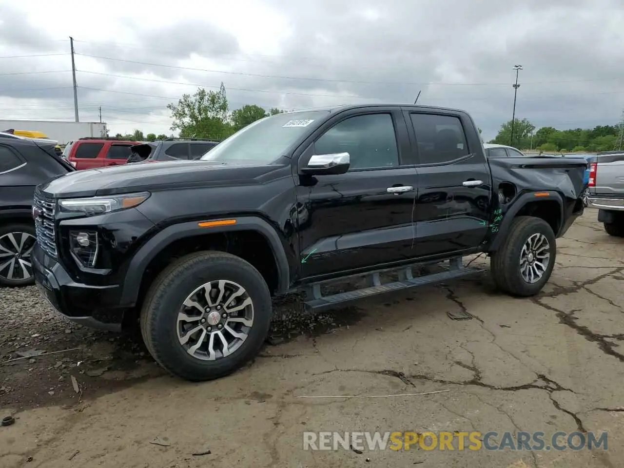 1 Photograph of a damaged car 1GTP6FEK7R1306159 GMC CANYON 2024