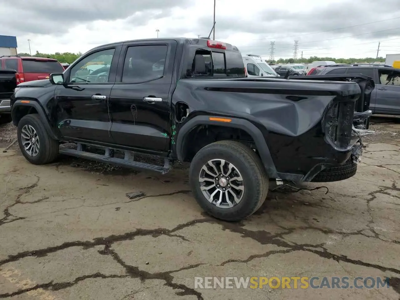 2 Photograph of a damaged car 1GTP6FEK7R1306159 GMC CANYON 2024