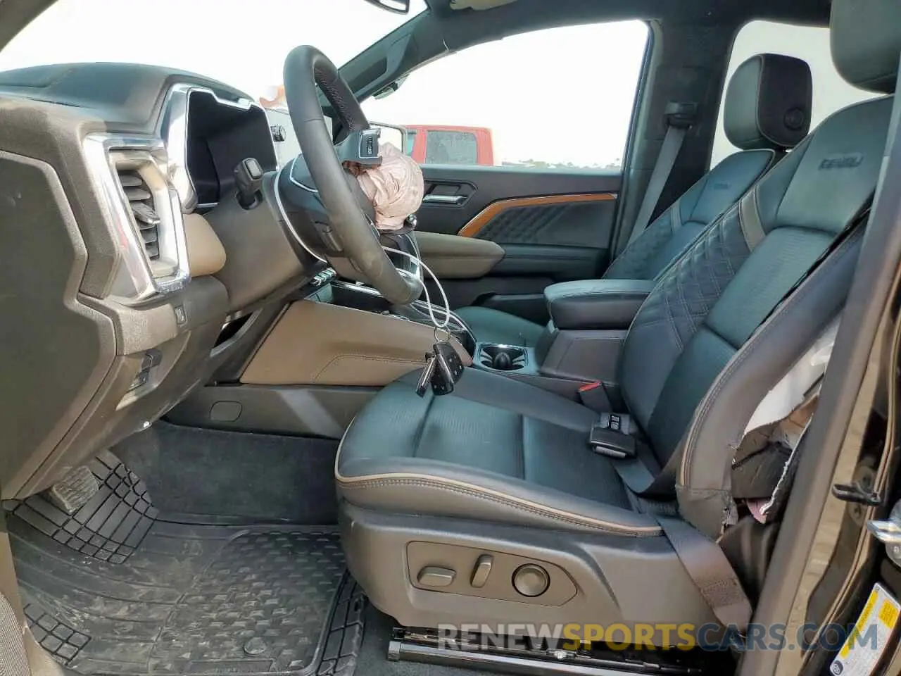 7 Фотография поврежденного автомобиля 1GTP6FEK8R1133039 GMC CANYON 2024