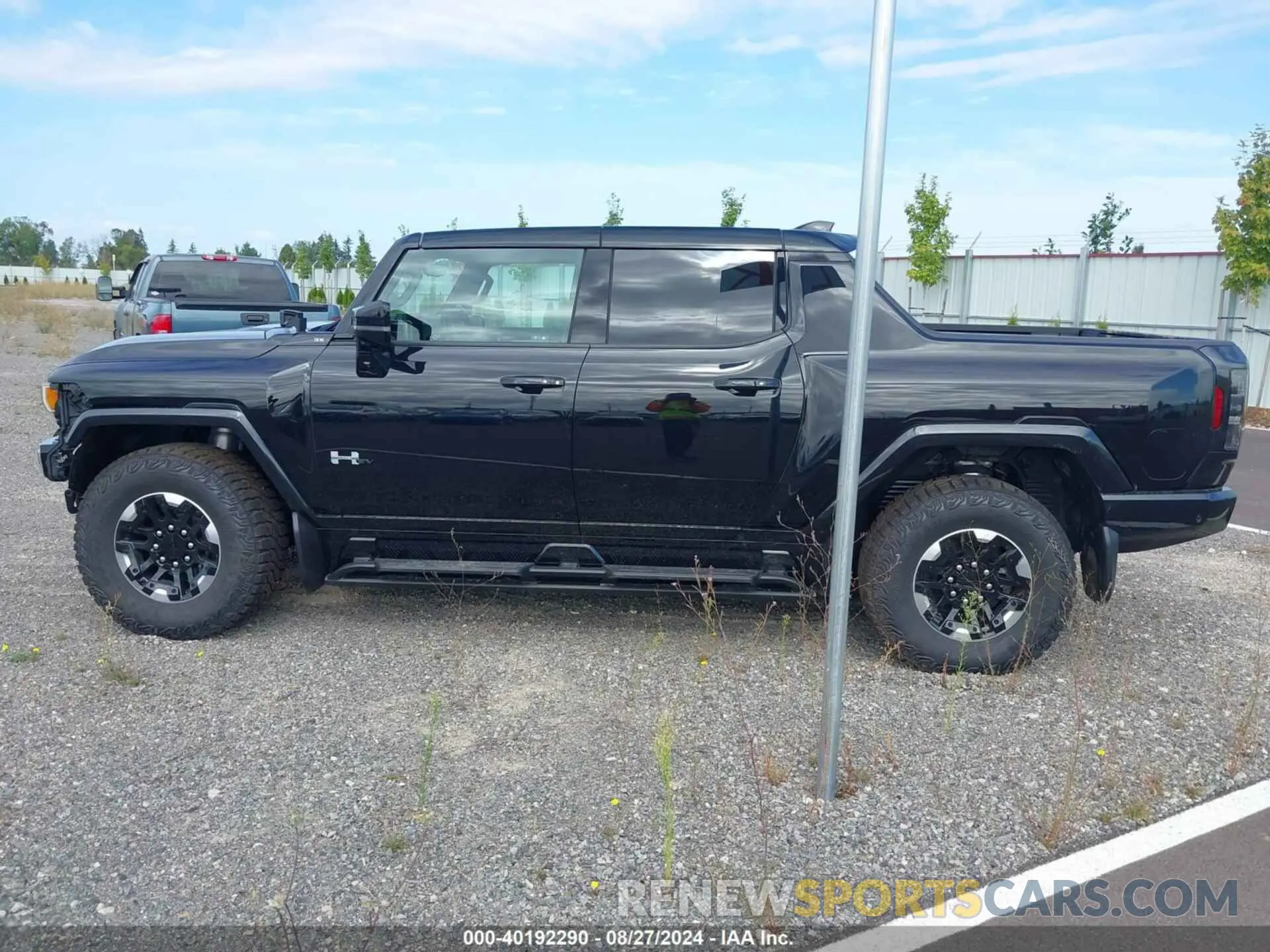 17 Photograph of a damaged car 1GT40DDA3RU108940 GMC HUMMER EV PICKUP 2024