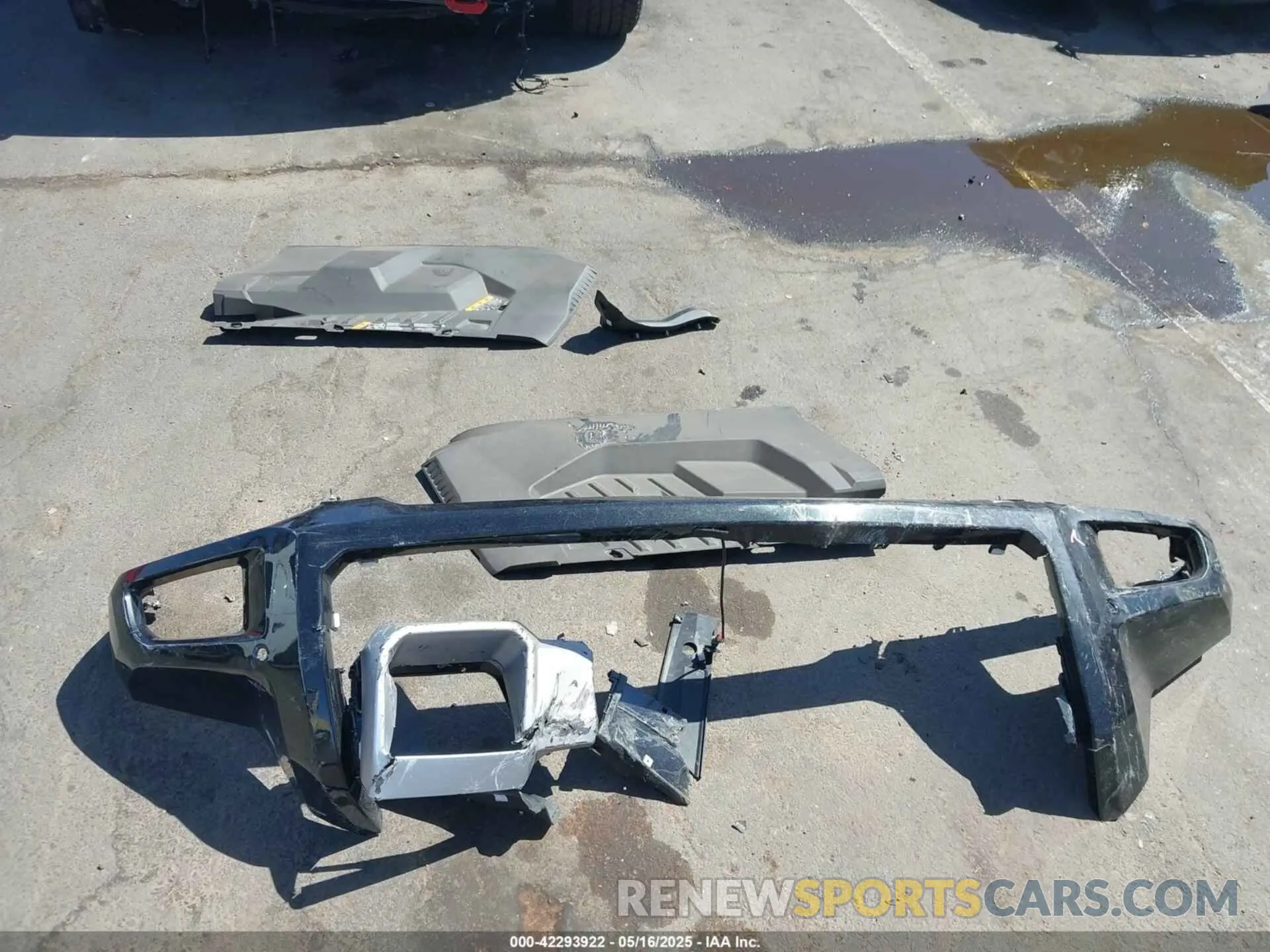 12 Photograph of a damaged car 1GT40DDB4SU112154 GMC HUMMER EV PICKUP 2025